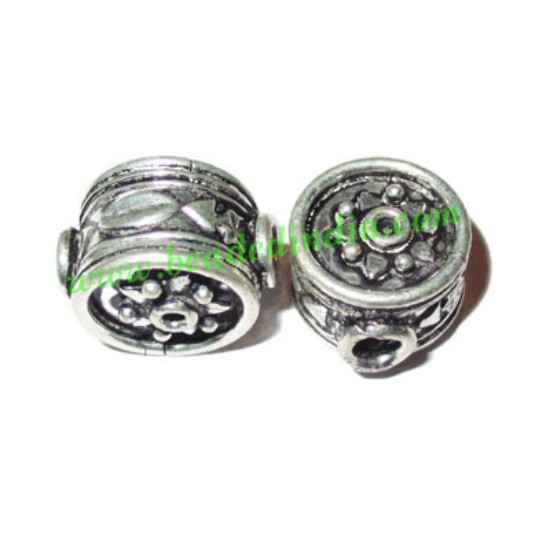 Picture of Silver Plated Fancy Beads, size: 14.5x9.5mm, weight: 3.62 grams.